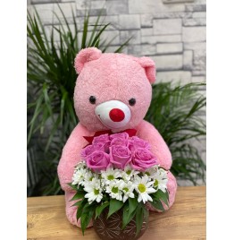 Pembe güllü ayaklı saksı, büyük pembe ayılı